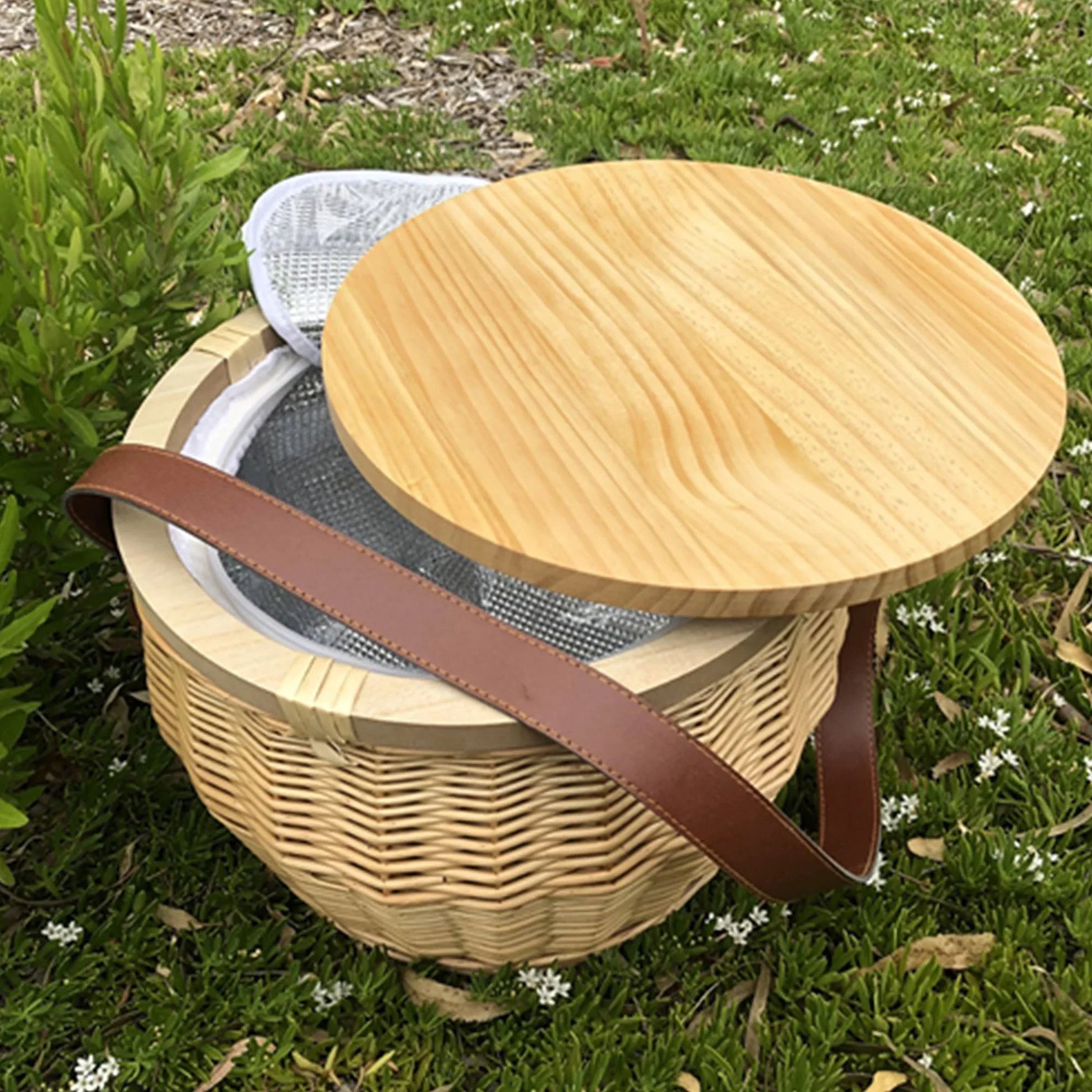 Scotch Wicker Picnic Cooler Basket Round - PrintaPromo